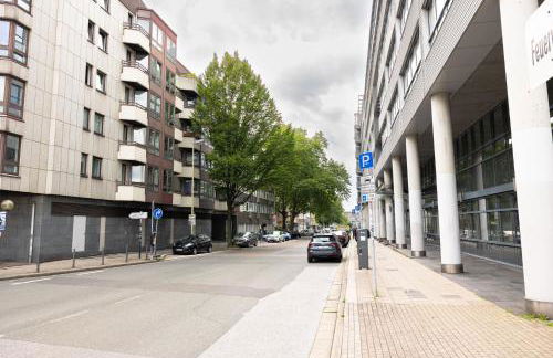 Rob's Suite - Zentrale Design-Suite am Opernplatz, 2 Zimmer, 2 Bäder und Top-Ausstattung - Foto 23