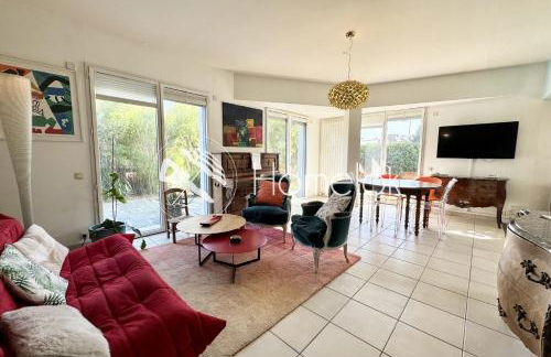 Maison lumineuse avec jardin à 50m de la mer - Foto 1