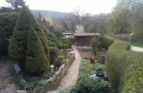 Idyllischer Ferienbungalow in ruhiger Lage mit Pool und großen Garten - Foto 35