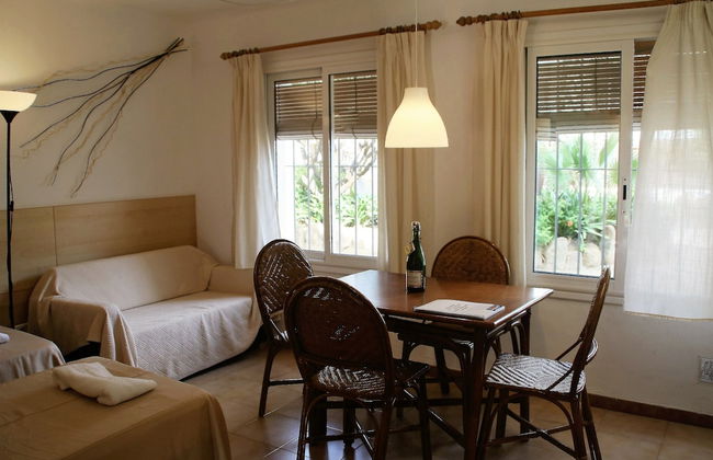 Apartaments Margarita Sabina Pinell - Photo 21