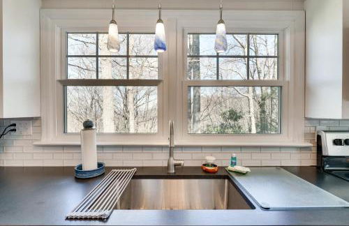 Hike, Fish and Relax Family Boone Gem with Views! - Foto 12