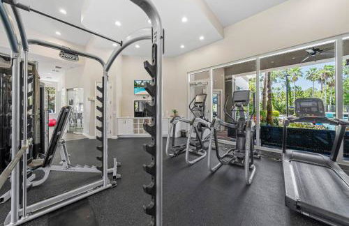 Modern 2BR2BA Pool Gym Near Airport #8 - Foto 4