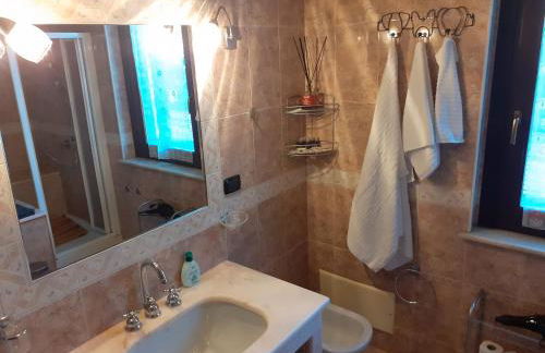 VILLETTA TRA GLI ULIVI - Foto 30