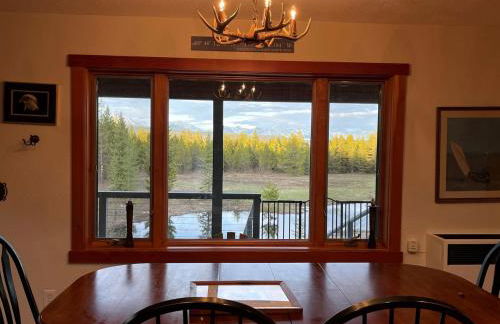 Secluded Cabin in Polebridge, Montana, with Fantastic Views of Glacier National Park - Dream Glamping Experience - Photo 15