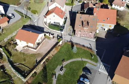 Les Randogodilleurs avec Jacuzzi à 2kms des pistes et 350m du Théatre du Peuple ! - Foto 34