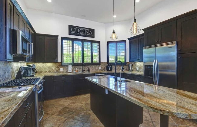 Villa Toscana by Avantstay Palatial Villa With Spa, Pool, Theater & Game Room! Permit#4769 - Foto 31