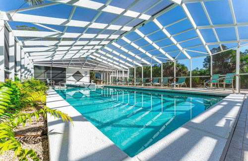 SunScape & SeaScape Beachfront Vacation Home - Foto 9