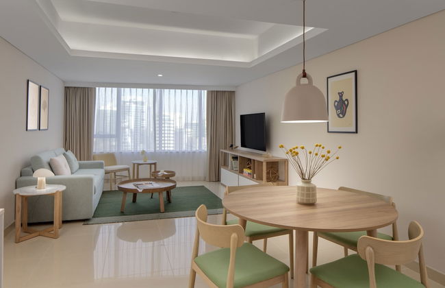 Staybridge Suites Dubai Internet City by IHG - Photo 7