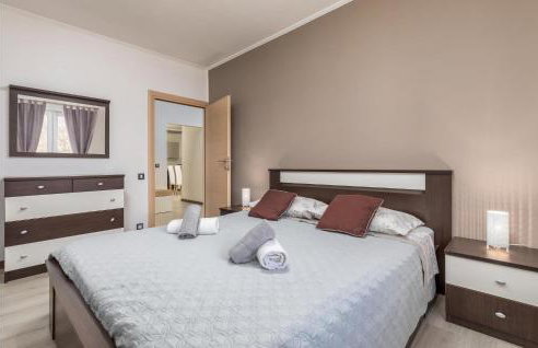 Cozy Apartment In Pilkovici With Wifi - Photo 39