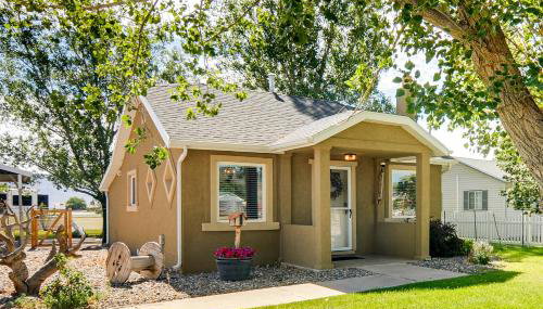 Cozy Farmhouse-Style Cottage by Mighty 5 Ntl Parks - Foto 1