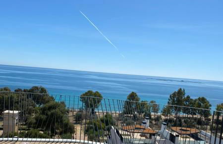 Beachfront Penthouse! - Photo 28