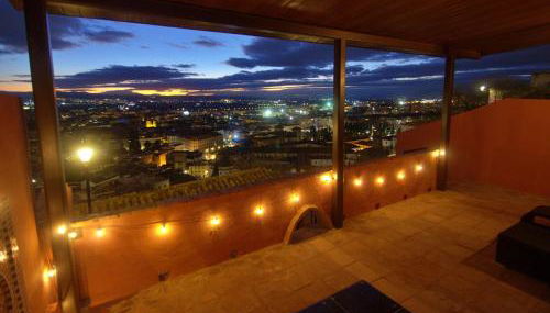 House&Cave Parking and Terrace, in the city - Foto 3