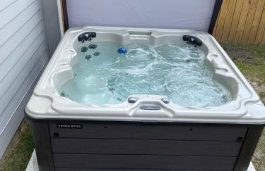 Modern Retreat with Hot Tub-Near Downtown Indy-Family Friendly - Foto 4