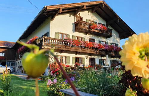 Schneiderhof Ferienwohnung mit Alpenblick - Foto 2
