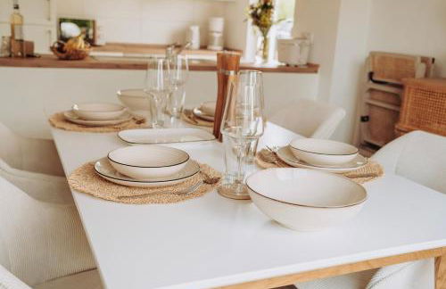 Malerisch am See mit Kamin, Sauna & Whirlpool - Foto 15