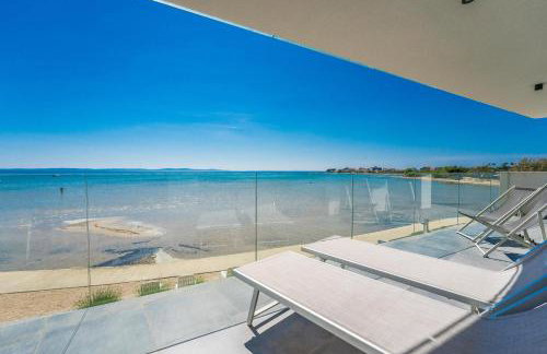 JamC Dream Familientraum direkt am Meer mit beheiztem Pool - Photo 45