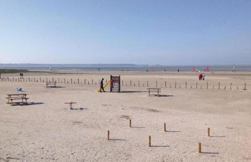 Gorgeous Apartment In Vildé-La-Marine - Foto 15