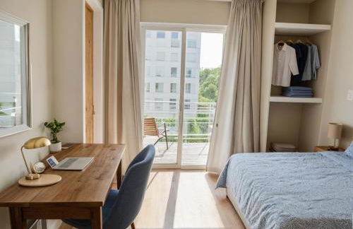 Stay in Style Hollywood Residences with Free Parking - Foto 12