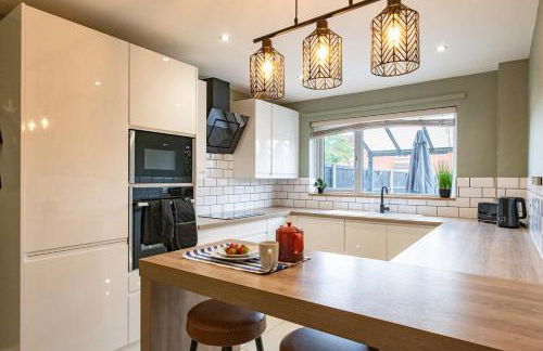 3 Bedroom Home - Free Parking - Sleeps 5 - Castle - Foto 8