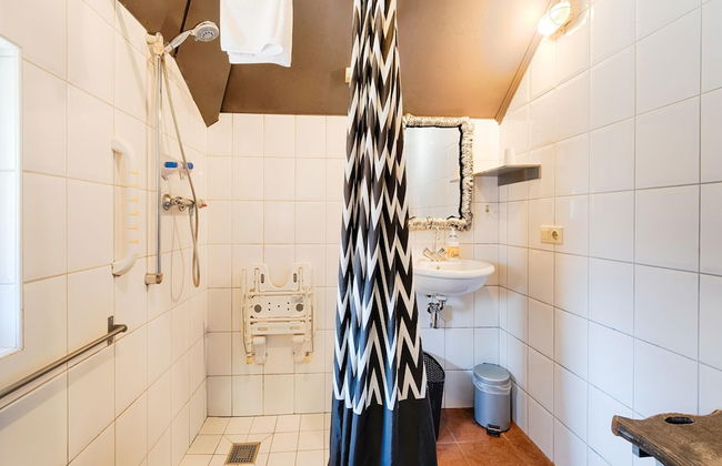 Atmospheric Country House in Asten on a Golf Course - Photo 38