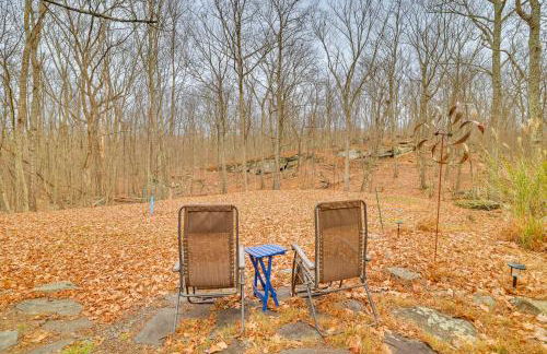 Deck and Forest Views Secluded Cresco Cabin! - Foto 27