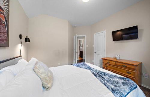 Cozy Getaway Nr Airport WiFi BBQ Yard Pet - Foto 23