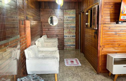 Chalé com PISCINA Privativa, com 2 QUARTOS, ESTACIONAMENTO em Condomínio com PORTARIA 24h, Sauna, Quadras, 3 PISCINAS no condomínio, Pesca e Parquinho Infantil - SmarTV na sala de estar, TV na área CHURRASQUEIRA, Wi-Fi e Cozinha Completa - Foto 32