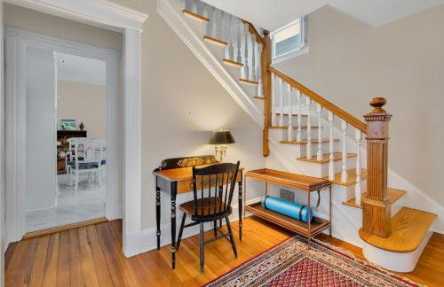 Charming New England Home in West Hartford Center - Foto 17