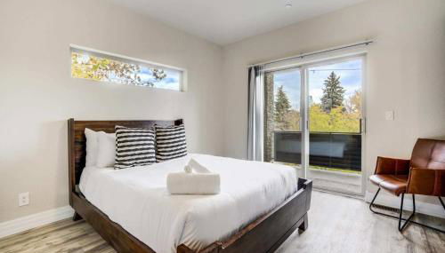 4BD Home w Rooftop Patio Fire Pit & Mountain Views - Foto 3