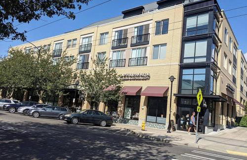 Walker's Paradise 1 with 2 free parking lots - Foto 60