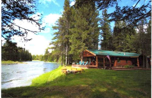 Unique Riverside Vacation Rental Perfect for Events in the Flathead National Forest, Montana - Foto 3