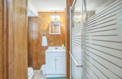 Centrally Located 4BD Home BBQ Downtown Nearby - Foto 8