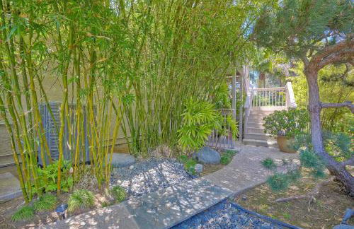 Serene Coastal Home Sleeps 8 - 1 Mile from Beach - Foto 70