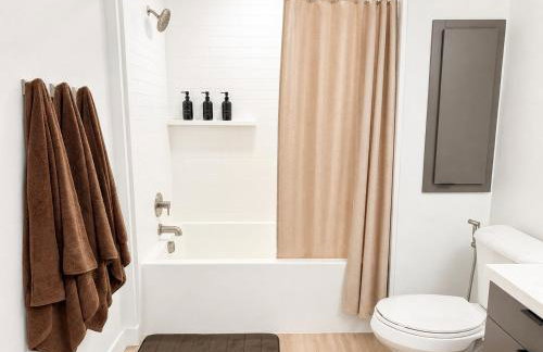 Modern Oasis 10 Min from Disneyland With Pool & GYM - Foto 46