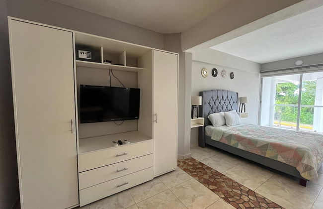 Spacious oceanfront loft # A1 - Photo 5