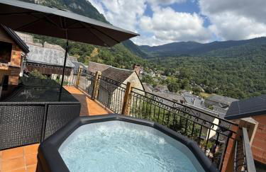 Gite boutx avec Jacuzzi 12 personnes 5 LITS DOUBLES ET 1 CANAPE LIT - Foto 4