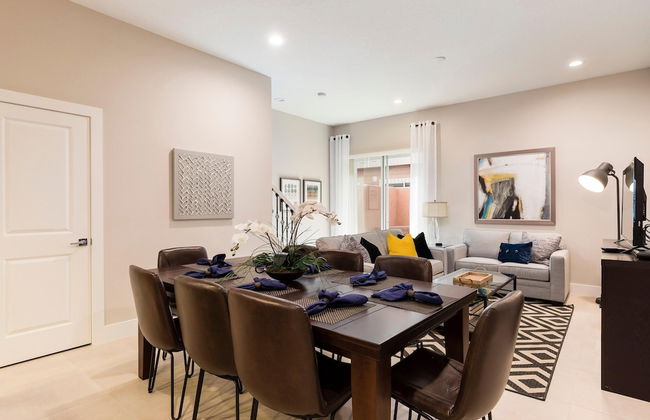 3 BR 3BA Villa 5min Disneyworld Hot Tub BBQ - Foto 4