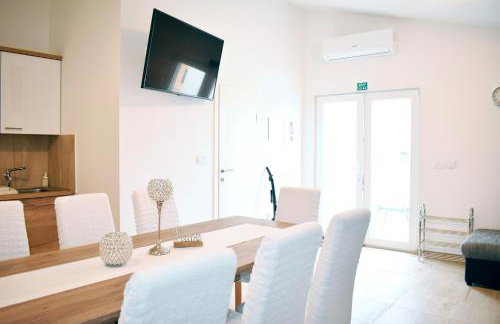 Apartmani Lovrenčić - Foto 72