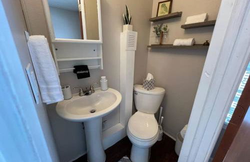 A Very Unique Quirky and Comfortable Home - Foto 5