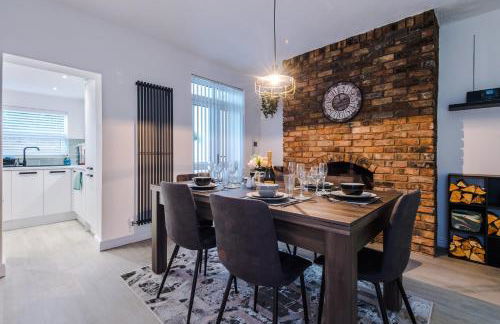 Faulkner House - Photo 6