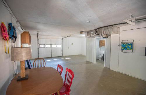 2Bd Riverfront with Expansive Outdoor Space, River Access, Fire Pit - Foto 19