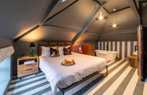 Unique renovated former chapel - Pass the Keys - Photo 2