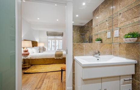 Belgravia Luxe Modern 2BR Steps from Harrods - Foto 17