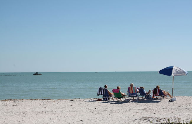 Ocean's Reach Condominiums - Foto 64