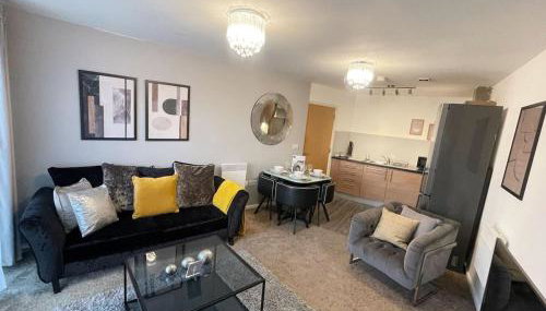 Cityfront Cosy Apt Near City Centre & Etihad Stadium, Free Parking - Foto 1