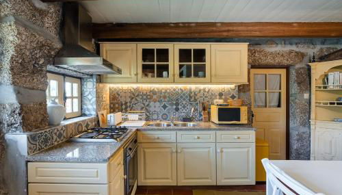 Casa do Lilau - Refúgio Rural com Piscina - Foto 4, stove, pet friendly, toaster