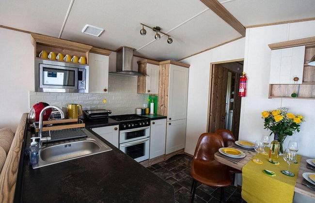 Stunning 2 Bed Chalet in Silversands Lossiemouth - Photo 12