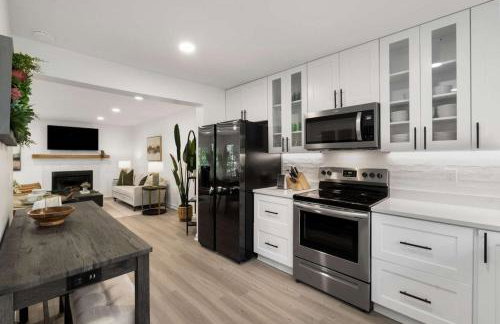 Stroll to Downtown Alpharetta AND Avalon Shops - Foto 16