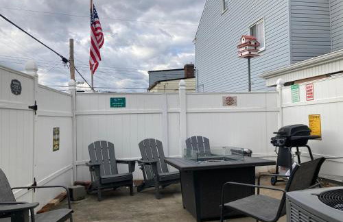 ENTIRE Big Home Close To Events - 2 Family Rooms - Kid Friendly - Private Patio & Firepit - Foto 43