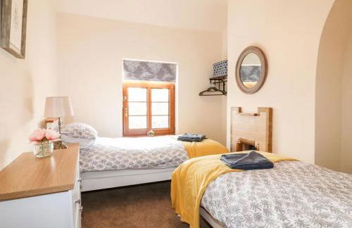 Charming 3 Bed Cottage sleeps 5 - Foto 20